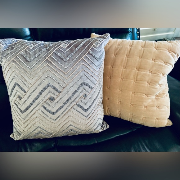 Z Gallerie 22 inch Down Throw Pillow Purple Beaded Velvet Luxury Girly Feminine - Picture 11 of 13